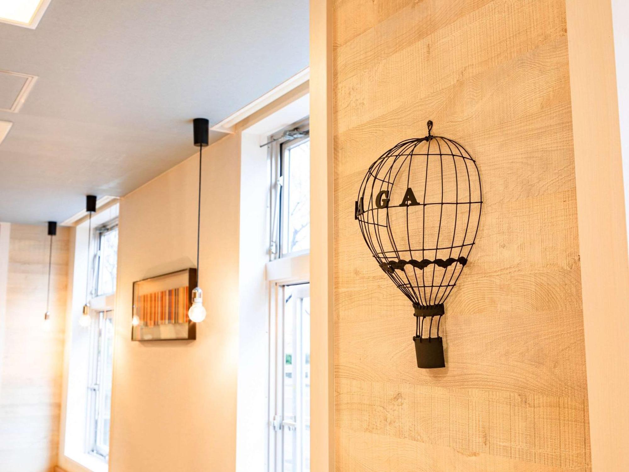 Comfort Hotel Сага Екстериор снимка